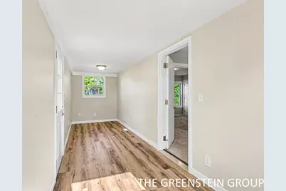 301 E North Street, Greenville, MI 48838 - Photo 28