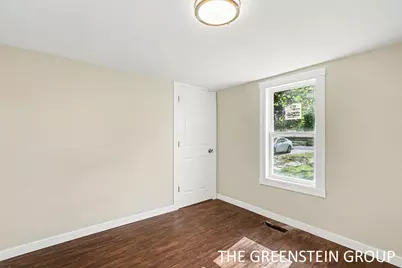301 E North Street, Greenville, MI 48838 - Photo 16