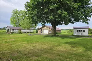 68482 White School Rd, Sturgis, MI 49091 - Photo 16