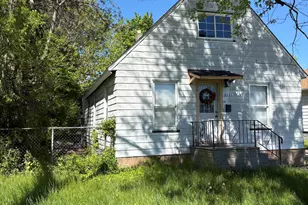 2121 Sheridan Ave, Saginaw, MI 48601 - Photo 1