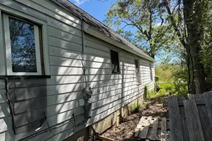2121 Sheridan Ave, Saginaw, MI 48601 - Photo 2