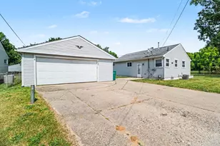 1196 Shirley Dr, Ypsilanti, MI 48198 - Photo 14