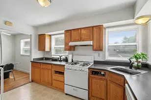 1196 Shirley Dr, Ypsilanti, MI 48198 - Photo 8