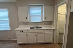 19601 Hamburg St, Detroit, MI 48205 - Photo 4