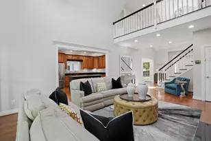 9835 Oak Pointe Ln, Northville, MI 48167 - Photo 10