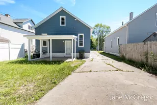 2023 Henry St, Muskegon, MI 49441 - Photo 4