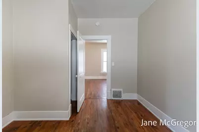 2023 Henry Street, Muskegon, MI 49441 - Photo 20