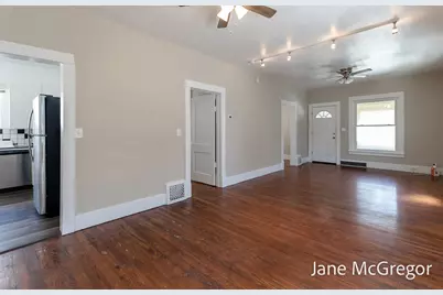 2023 Henry Street, Muskegon, MI 49441 - Photo 8