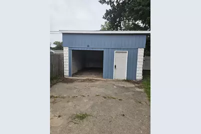2023 Henry Street, Muskegon, MI 49441 - Photo 36