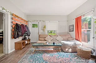 1018 Dayton St SW, Grand Rapids, MI 49504 - Photo 4