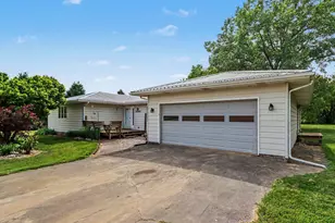 62852 Territorial Rd, Lawrence, MI 49064 - Photo 2