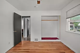 631 Oakcrest St SW, Wyoming, MI 49509 - Photo 14