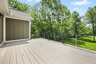 5318 Lamont Farms Dr, Coopersville, MI 49404 - Photo 6
