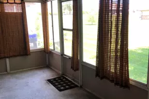 25136 Potomac Dr, South Lyon, MI 48178 - Photo 18