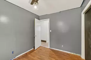 974 Emerson Ave, Benton Harbor, MI 49022 - Photo 22