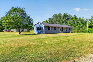974 Emerson Ave, Benton Harbor, MI 49022 - Photo 8