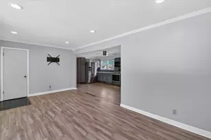 974 Emerson Ave, Benton Harbor, MI 49022 - Photo 12