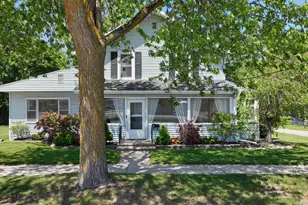 115 E Emerson St, Ithaca, MI 48847 - Photo 2