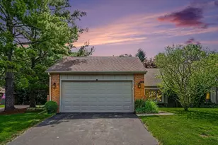213 Raintree Cir, Kalamazoo, MI 49006 - Photo 2