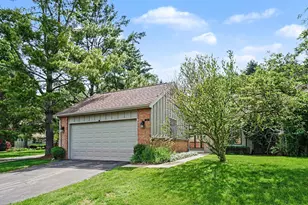 213 Raintree Cir, Kalamazoo, MI 49006 - Photo 2