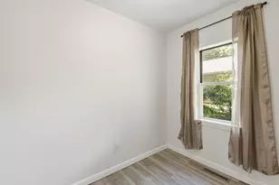 2933 Valk St, Muskegon, MI 49444 - Photo 12