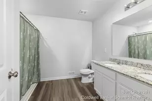 8376 N Oaks Ct, Grand Blanc, MI 48439 - Photo 22