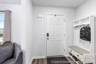 8376 N Oaks Ct, Grand Blanc, MI 48439 - Photo 4