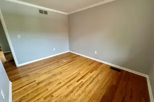 21489 Danbury St, Woodhaven, MI 48183 - Photo 14