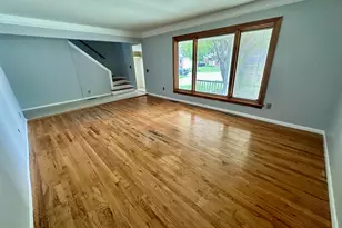 21489 Danbury St, Woodhaven, MI 48183 - Photo 4