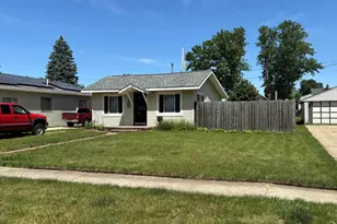 511 Center Ave, Sturgis, MI 49091 - Photo 1