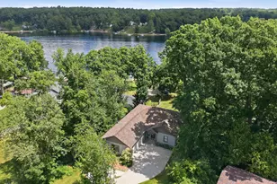 7352 Hallridge Dr NE, Belding, MI 48809 - Photo 8