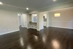 1054 Bristol Ct, Northville, MI 48167 - Photo 4