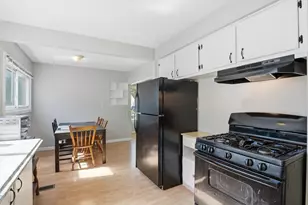 28836 Marquette St, Garden City, MI 48135 - Photo 16