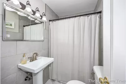 640 E 11th Street, Holland, MI 49423 - Photo 18