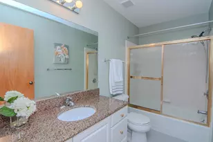2402 Meadowridge Ct, Ann Arbor, MI 48105 - Photo 64