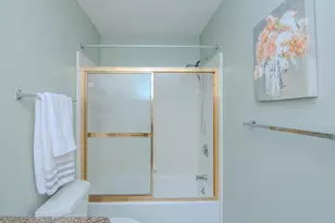 2402 Meadowridge Ct, Ann Arbor, MI 48105 - Photo 66
