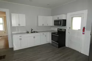 814 Central Pl, Kalamazoo, MI 49008 - Photo 6