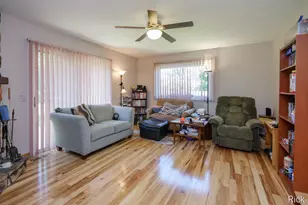 8290 E W Ave E, Vicksburg, MI 49097 - Photo 2