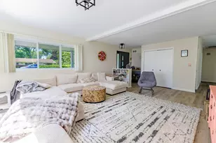 2522 Lafay Dr, West Bloomfield, MI 48324 - Photo 6
