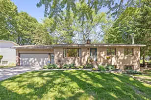 5414 Newcastle Dr SE, Kentwood, MI 49508 - Photo 1