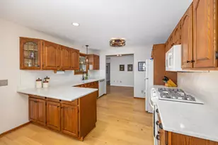 5414 Newcastle Dr SE, Kentwood, MI 49508 - Photo 12