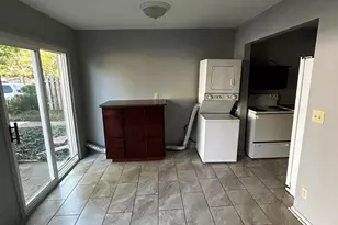 3647 Kenbrooke Ct, Kalamazoo, MI 49006 - Photo 4