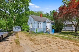 3329 Sanford St, Muskegon, MI 49444 - Photo 1