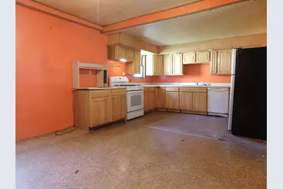 210 W Ash Street, Albion, MI 49224 - Photo 14