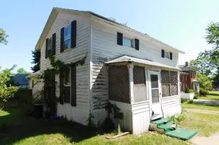 210 W Ash St, Albion, MI 49224 - Photo 2