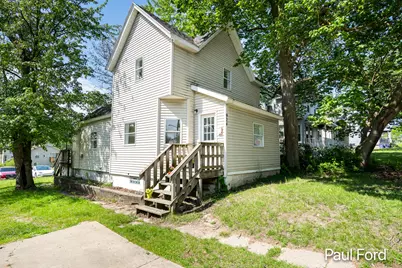 924 Hall Street SE, Grand Rapids, MI 49507 - Photo 1
