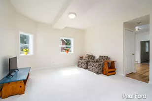 924 Hall St SE, Grand Rapids, MI 49507 - Photo 4