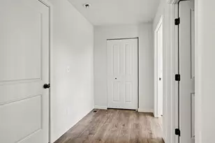 71416 Sophie Rd, Edwardsburg, MI 49112 - Photo 8