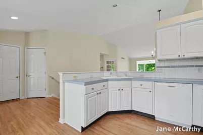 2338 Whimbrel Court NE, Grand Rapids, MI 49505 - Photo 8
