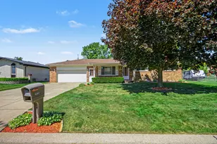 39511 Helena Ave, Sterling Heights, MI 48313 - Photo 6
